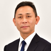 西宮 秀司
