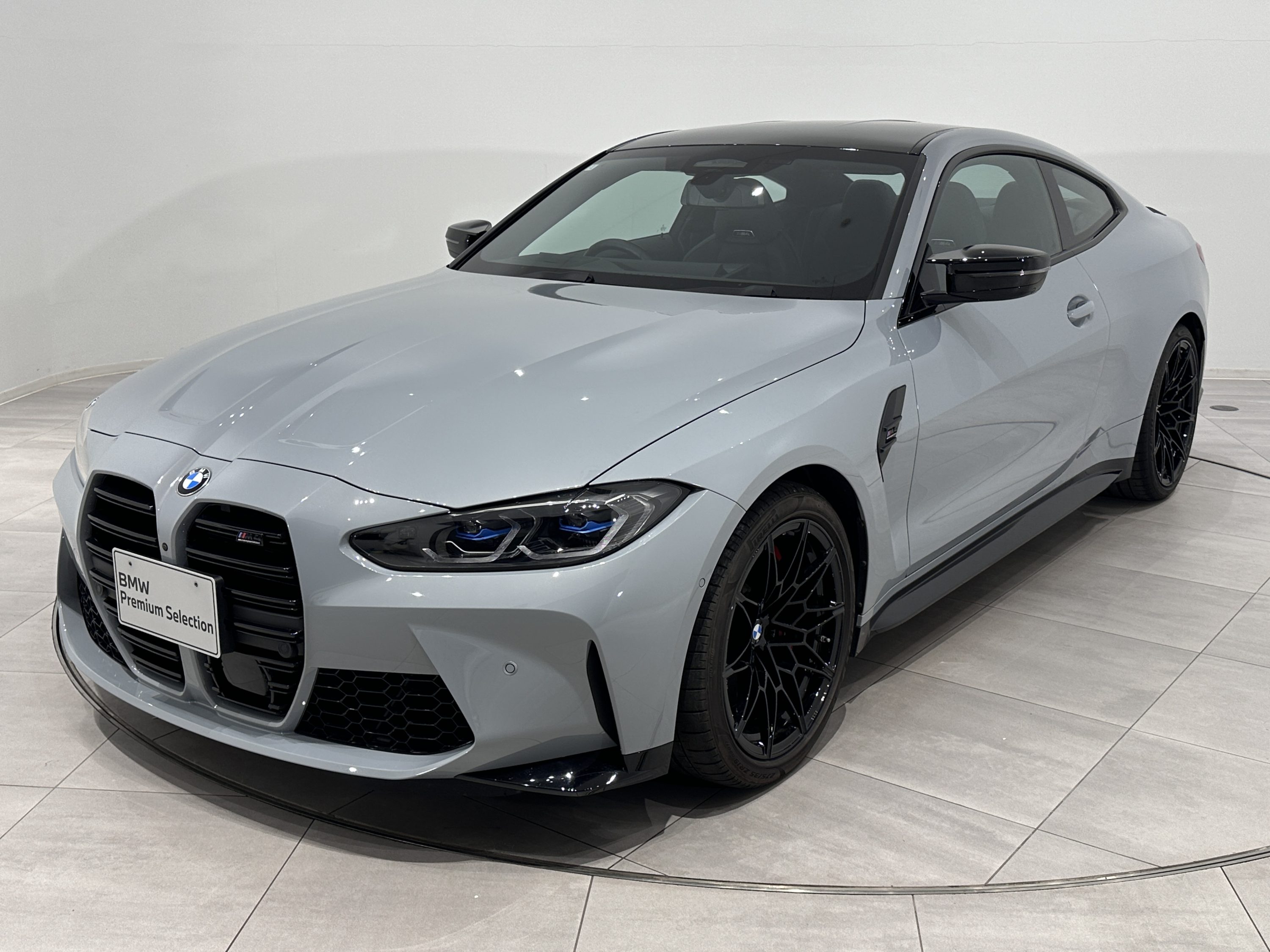 BMW M4 Competition M xDrive クーペ