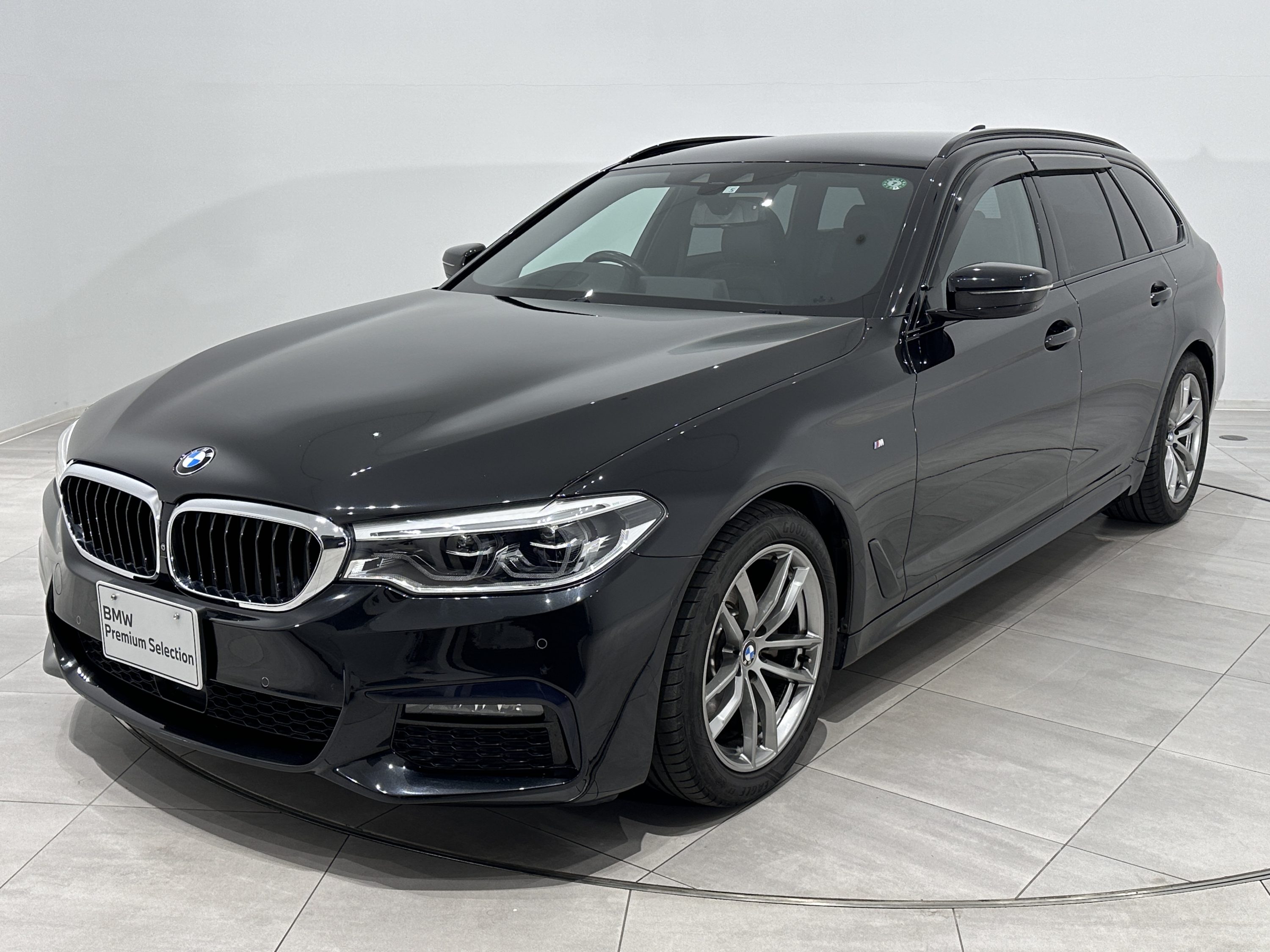 523d xDrive Touring M Spirit