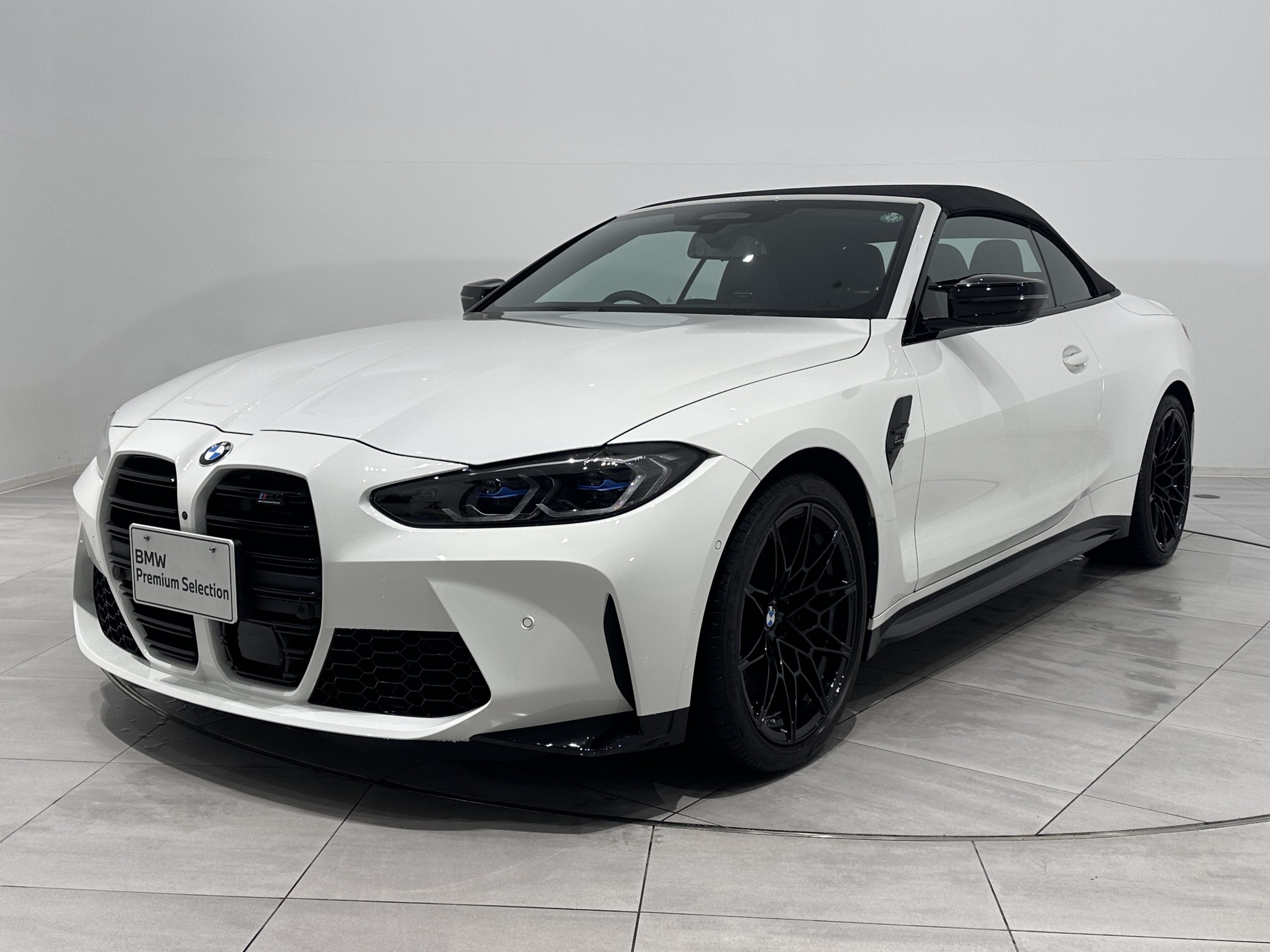 BMW M4 Competition M xDrive Cabriolet