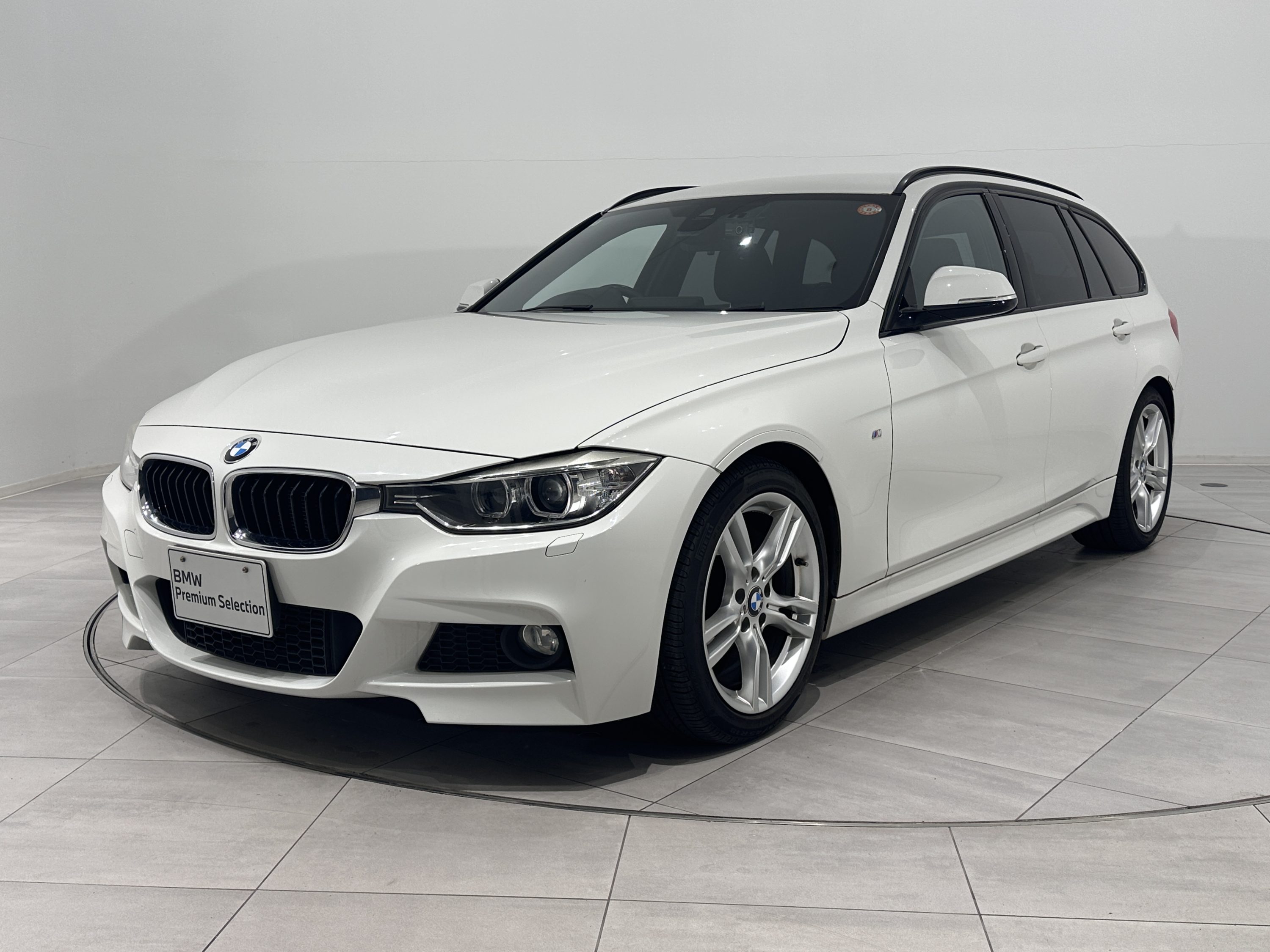 BMW 320i Touring Msport