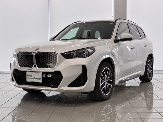 BMW iX1 xドライブ30 Mスポーツ 4WD